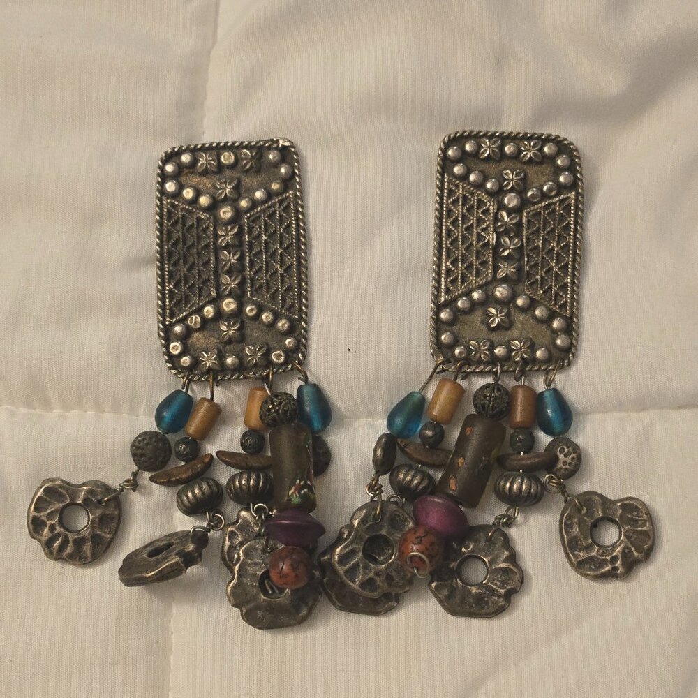 Vintage Yllang Yllang Clip earrings.  Silver tone